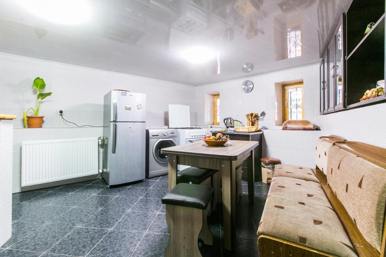 Nikas Apartment Tbilisi ภายนอก รูปภาพ