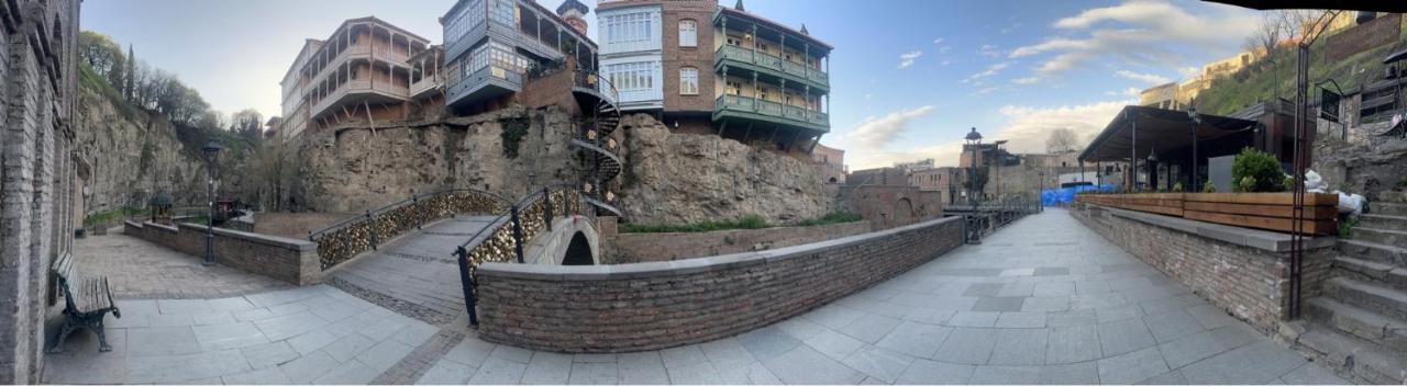 Nikas Apartment Tbilisi ภายนอก รูปภาพ
