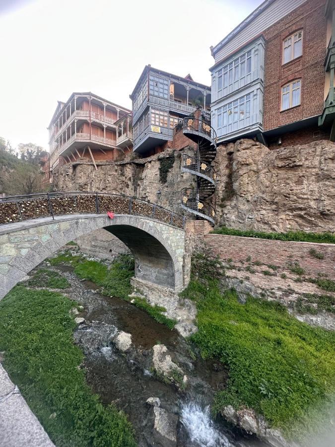 Nikas Apartment Tbilisi ภายนอก รูปภาพ