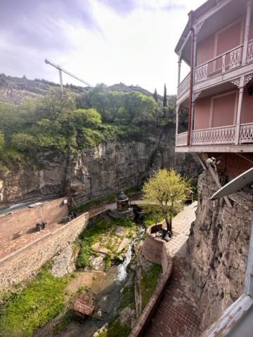 Nikas Apartment Tbilisi ภายนอก รูปภาพ