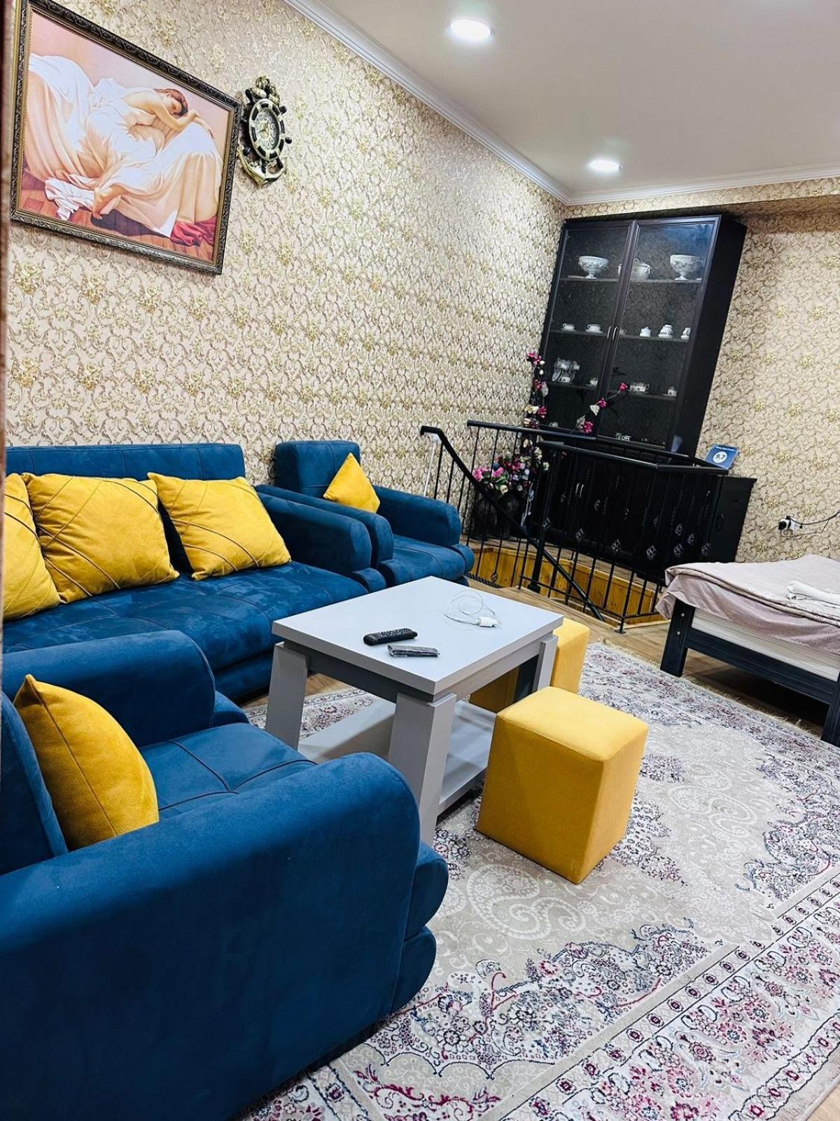 Nikas Apartment Tbilisi ภายนอก รูปภาพ