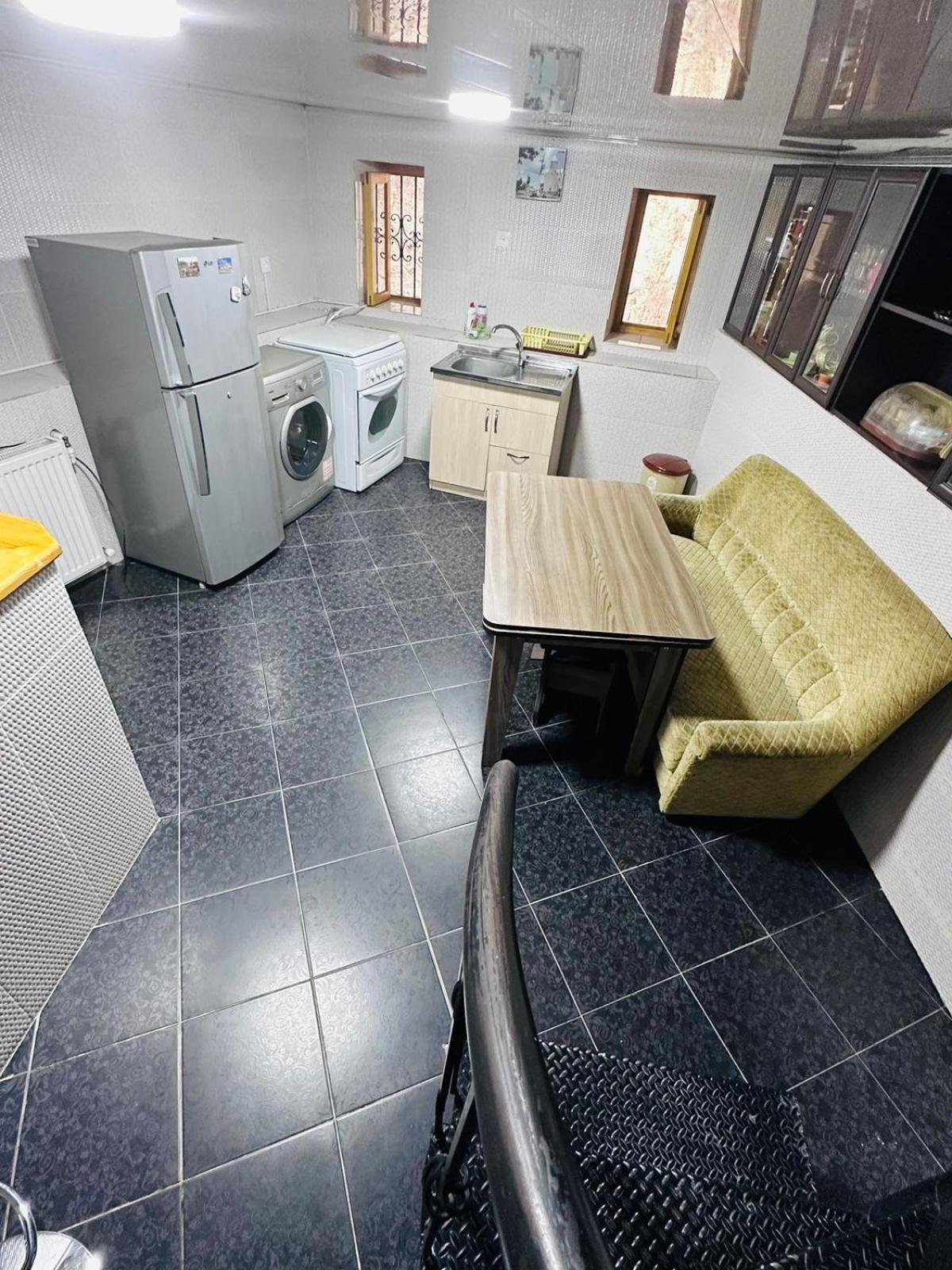 Nikas Apartment Tbilisi ภายนอก รูปภาพ